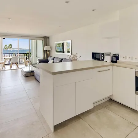 Beautiful Flat With Sea View - Appartement Gassin