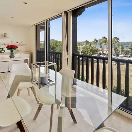 Appartement Beautiful Flat With Sea View - *