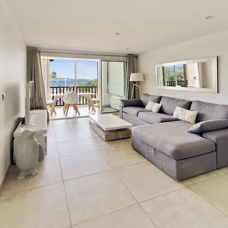 Beautiful Flat With Sea View - Appartement