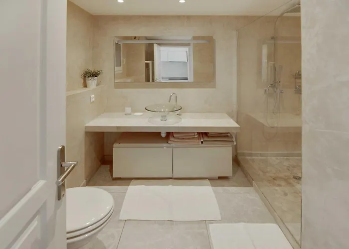 Beautiful Flat With Sea View - Διαμέρισμα *